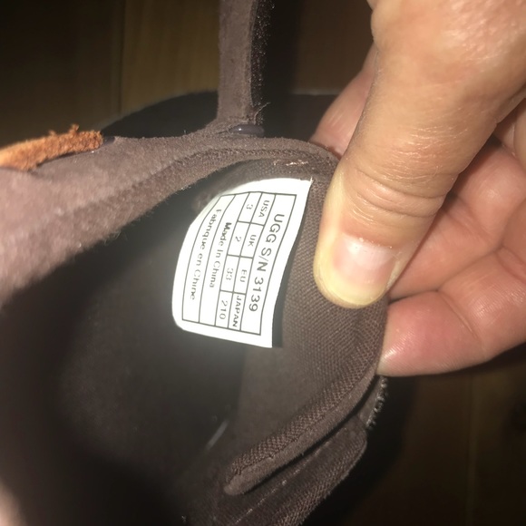 Children’s UGG shoes - Picture 4 of 7